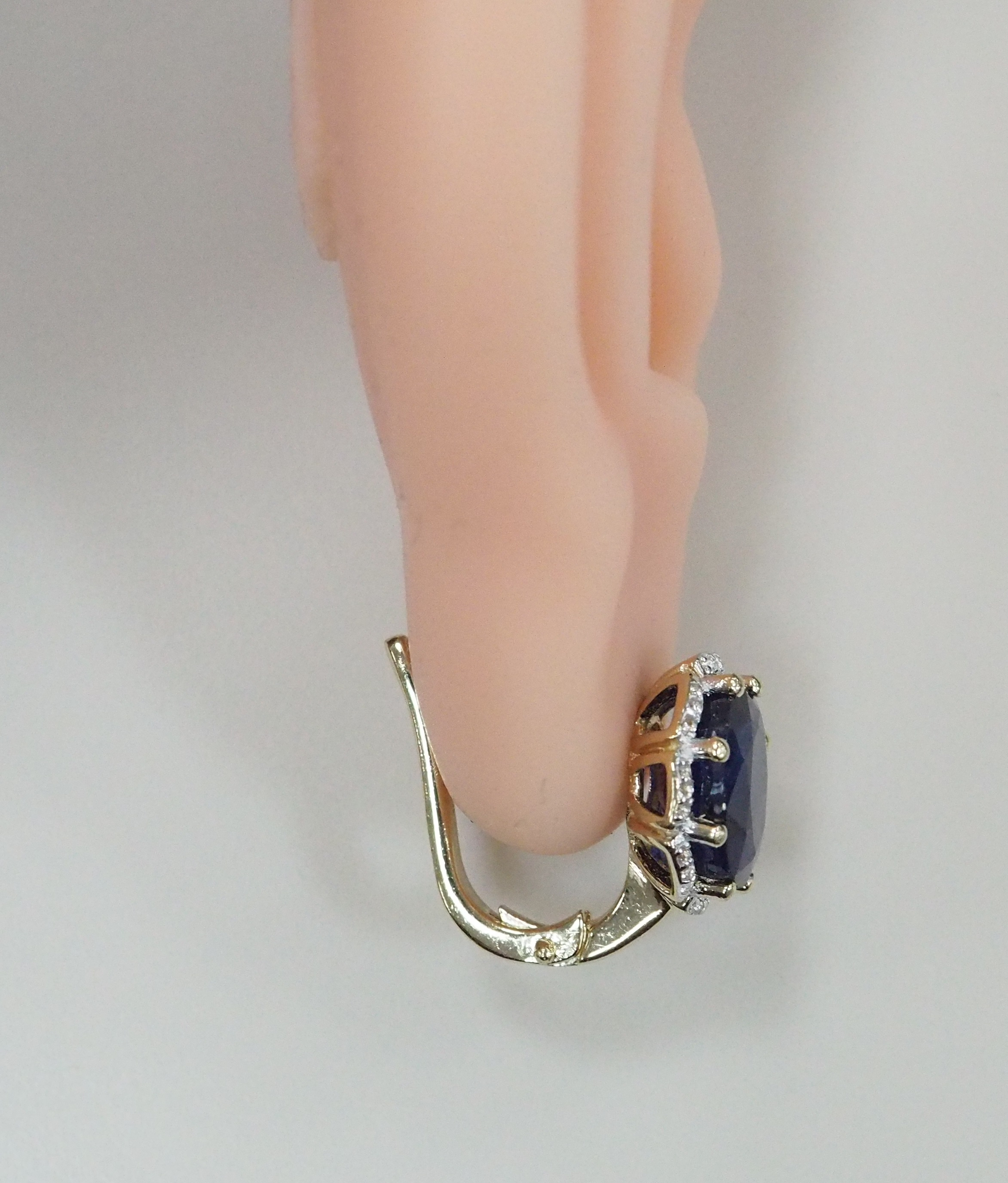 Серебряные серьги с сапфирами